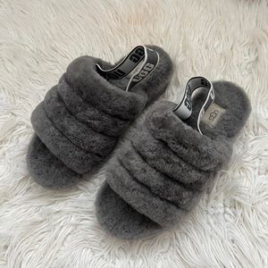 Ugg Fluff yeah slippers 
Grey ugg slippers 
Size 9